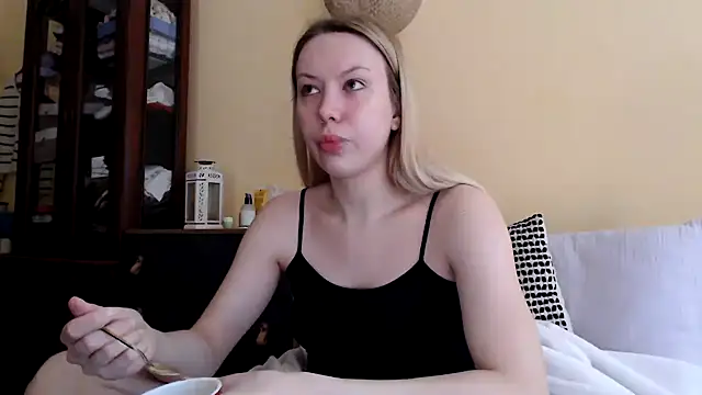 Scarlettford online show from December 2024 08:49:01 AM