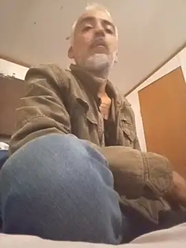 Snapshot of Xoc8_ chatting on December 2024 12:44:01 AM Xoc8 online show from December 2024 12:44:01 AM