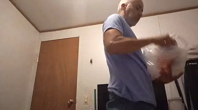 Snapshot of Xoc8_ chatting on March 2025 06:40:02 PM Xoc8 online show from March 2025 06:40:02 PM