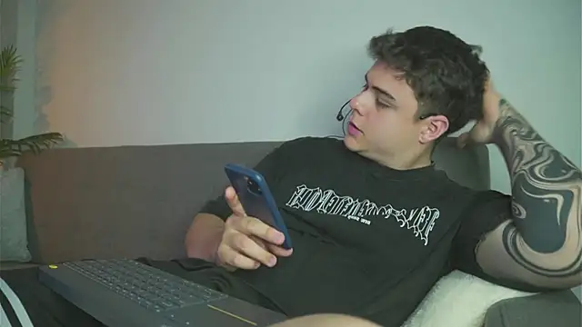 Snapshot of odin_blake chatting on December 2024 01:56:01 AM odin blake online show from December 2024 01:56:01 AM