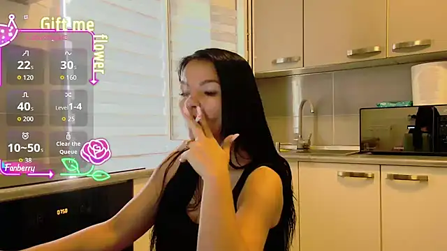 Snapshot of alisoncassie chatting on September 2025 04:58:02 AM alisoncassie online show from September 2025 04:58:02 AM