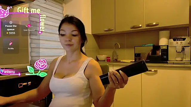 Snapshot of alisoncassie chatting on November 2025 06:03:02 AM alisoncassie online show from November 2025 06:03:02 AM