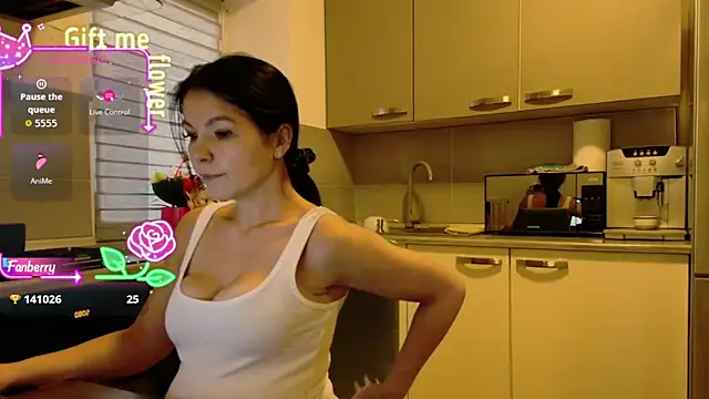 Snapshot of alisoncassie chatting on November 2025 06:01:02 AM alisoncassie online show from November 2025 06:01:02 AM