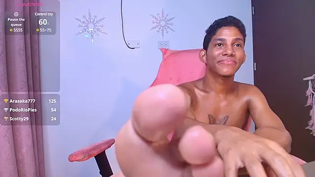 Snapshot of Palo_santo chatting on February 2025 12:30:01 AM Palo santo online show from February 2025 12:30:01 AM