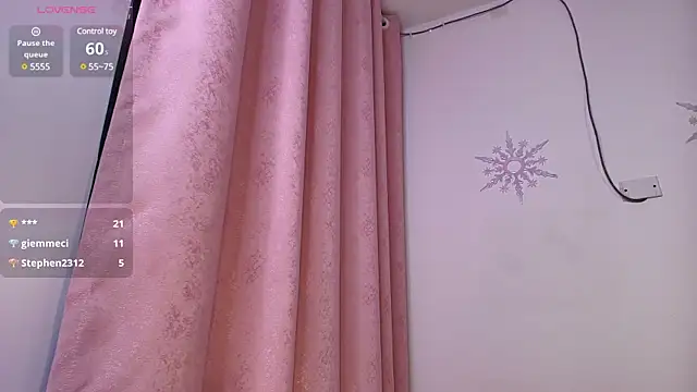 Snapshot of Palo_santo chatting on February 2025 03:14:02 AM Palo santo online show from February 2025 03:14:02 AM