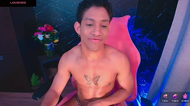 Snapshot of Palo_santo chatting on October 2025 08:11:01 AM Palo santo online show from October 2025 08:11:01 AM