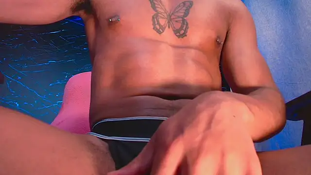 Snapshot of Palo_santo chatting on November 2025 08:08:01 PM Palo santo online show from November 2025 08:08:01 PM