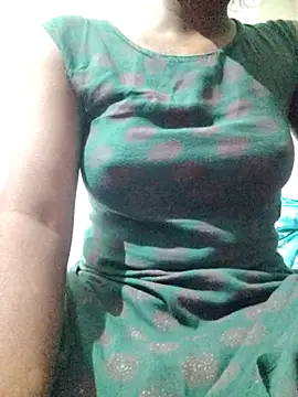 rituporna2004 online show from January 2026 02:31:01 PM