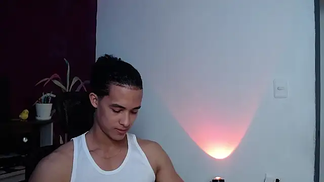 Snapshot of alejo_x3 chatting on March 2025 05:39:01 PM alejo x3 online show from March 2025 05:39:01 PM