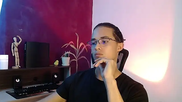 Snapshot of alejo_x3 chatting on March 2025 02:10:01 AM alejo x3 online show from March 2025 02:10:01 AM