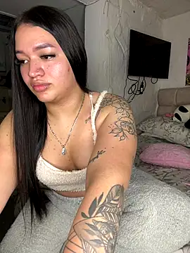 GemaGranadoss online show from November 2025 03:04:01 AM