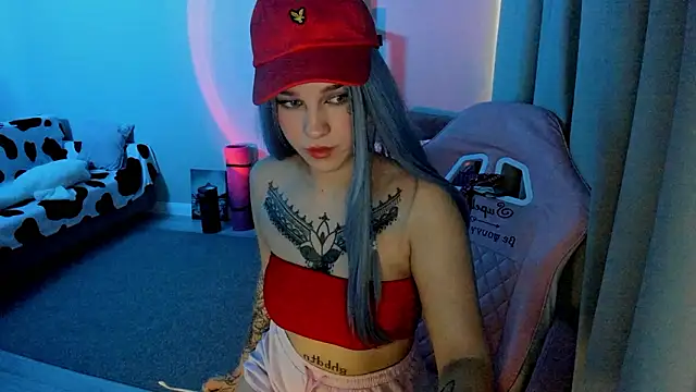 Snapshot of Ledy_WWWII chatting on December 2024 12:27:01 PM Ledy WWWII online show from December 2024 12:27:01 PM