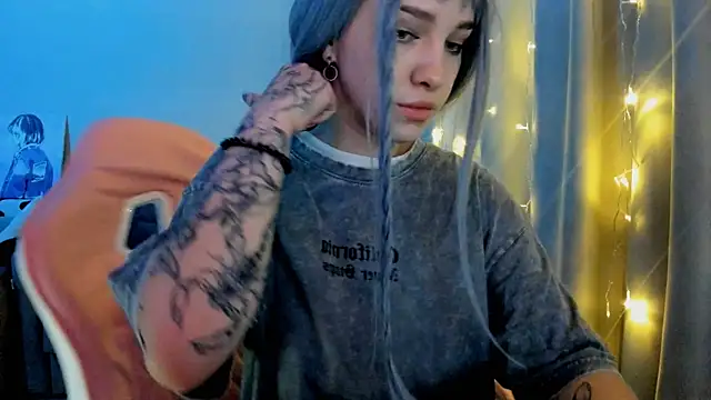 Snapshot of Ledy_WWWII chatting on January 2025 05:09:01 PM Ledy WWWII online show from January 2025 05:09:01 PM