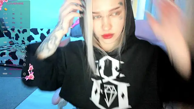 Snapshot of Ledy_WWWII chatting on March 2025 03:19:01 PM Ledy WWWII online show from March 2025 03:19:01 PM