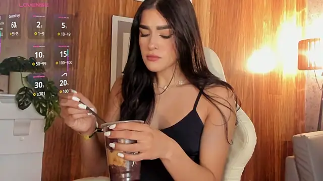 Snapshot of Antonellaparis_ chatting on November 2025 02:33:01 AM Antonellaparis online show from November 2025 02:33:01 AM