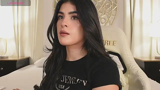 Snapshot of Antonellaparis_ chatting on March 2026 02:46:01 AM Antonellaparis online show from March 2026 02:46:01 AM