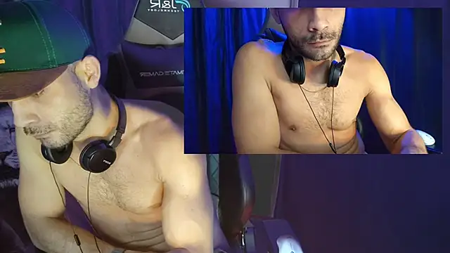 Snapshot of sexyboycolombi4 chatting on February 2025 06:41:01 AM sexyboycolombi4 online show from February 2025 06:41:01 AM