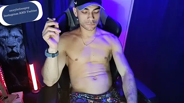 Snapshot of sexyboycolombi4 chatting on March 2025 11:39:01 PM sexyboycolombi4 online show from March 2025 11:39:01 PM