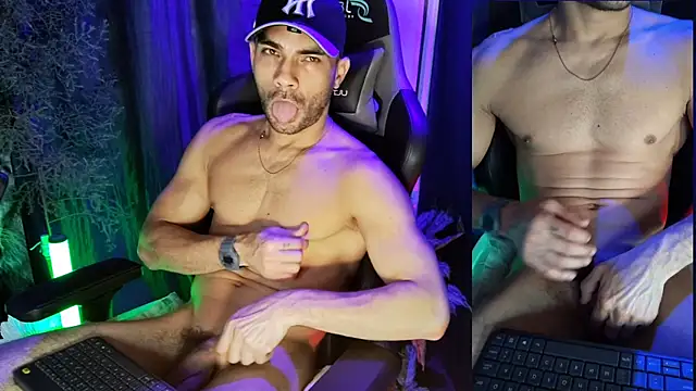 Snapshot of sexyboycolombi4 chatting on March 2025 08:48:01 AM sexyboycolombi4 online show from March 2025 08:48:01 AM