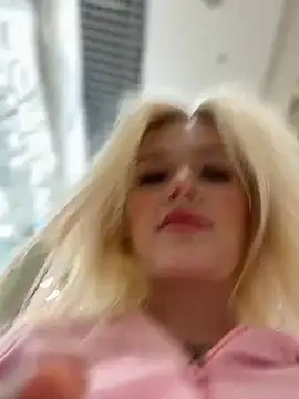 Snapshot of MilaDemies chatting on December 2024 01:22:02 PM MilaDemies online show from December 2024 01:22:02 PM