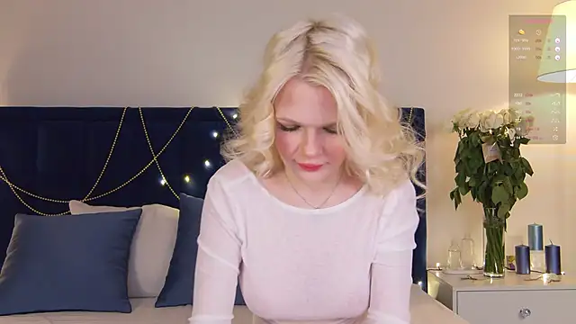 Snapshot of MilaDemies chatting on January 2025 02:39:02 AM MilaDemies online show from January 2025 02:39:02 AM