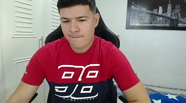 Plug Control online show from December 2024 05:12:01 PM