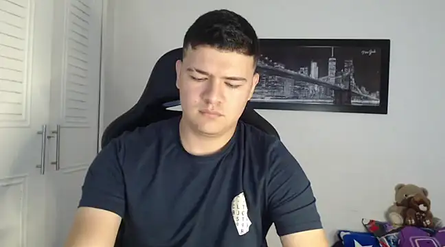 Plug Control online show from December 2024 04:04:01 PM