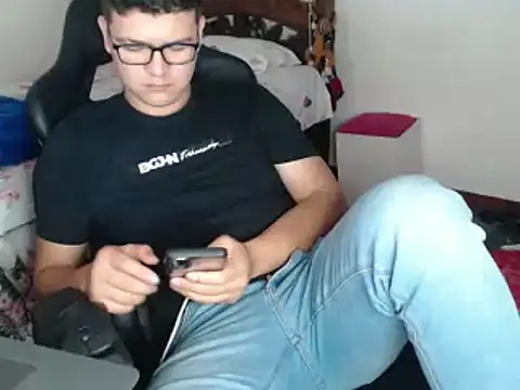 Plug Control online show from March 2025 01:35:02 PM