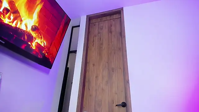 Courtney gonet online show from March 2026 10:10:01 PM