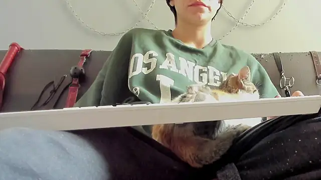 K Intraven0us online show from September 2025 05:24:01 PM