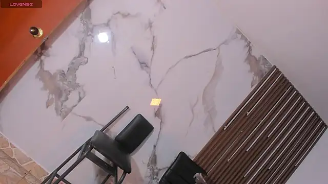 Snapshot of MissIvanna chatting on December 2024 03:15:01 AM MissIvanna online show from December 2024 03:15:01 AM