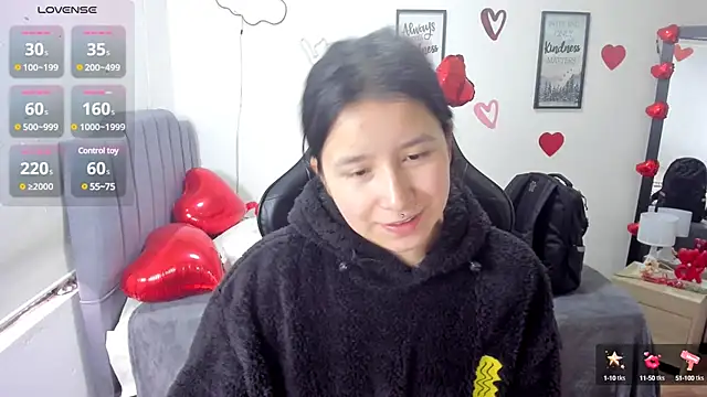 Amy joones online show from February 2025 01:22:02 PM