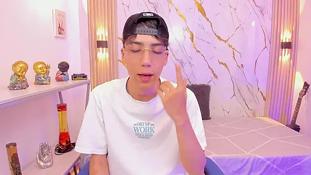 Nikolay Gregori online show from March 2026 04:18:02 AM