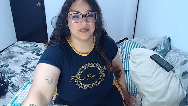 Luciernaga18 online show from February 2025 03:11:02 AM