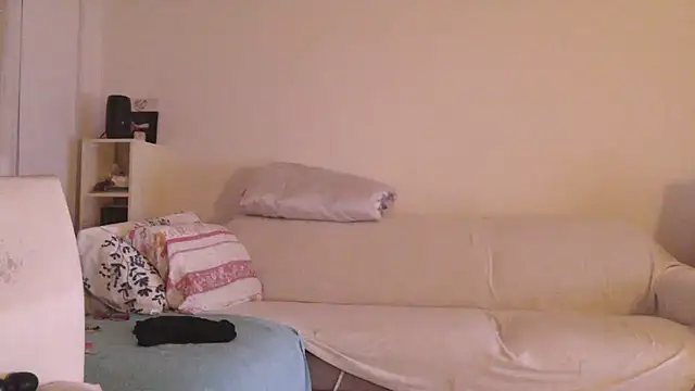 fragrance72 online show from February 2026 05:17:02 PM