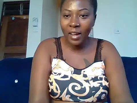 Snapshot of choco_dimples chatting on February 2025 05:40:01 AM choco dimples online show from February 2025 05:40:01 AM