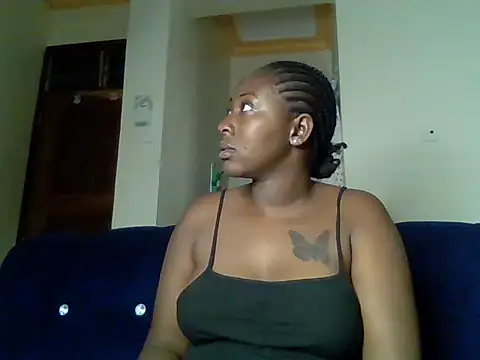 Snapshot of choco_dimples chatting on February 2025 06:33:01 PM choco dimples online show from February 2025 06:33:01 PM