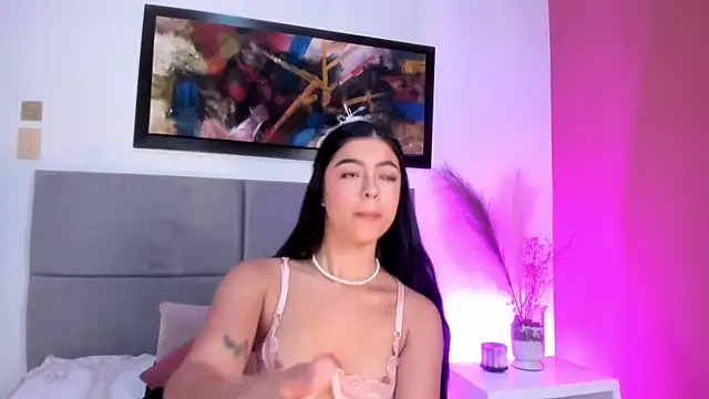 SiennaVidaal online show from January 2025 06:17:02 PM