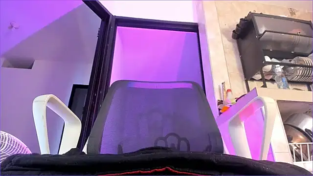 CandyLatinHott online show from March 2026 05:44:01 AM