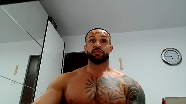 Magnificmuscles89 online show from October 2025 02:13:01 PM