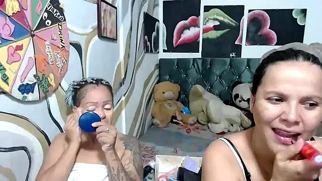 manzanahot9 online show from November 2025 06:43:02 PM