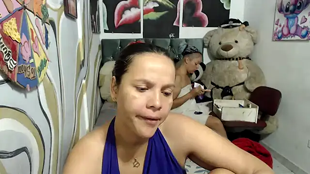 manzanahot9 online show from November 2025 12:26:01 PM