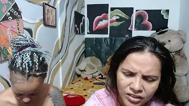 manzanahot9 online show from November 2025 05:41:01 PM