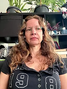 AnnikaRose online show from March 2026 06:42:02 AM