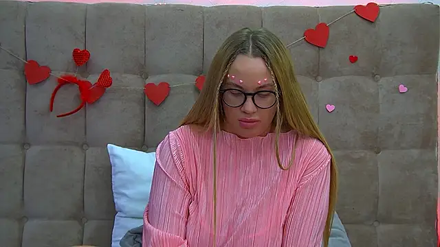 MariaNeumann online show from February 2025 01:10:01 AM