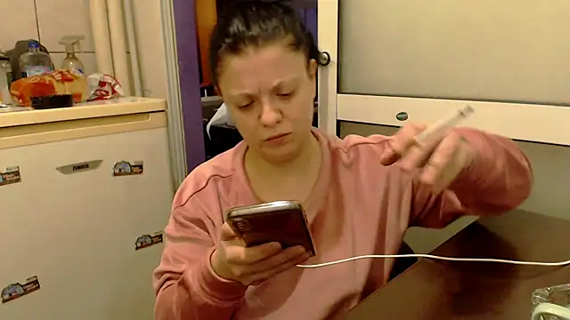 Snapshot of AdriannaLily chatting on January 2025 09:09:02 PM AdriannaLily online show from January 2025 09:09:02 PM