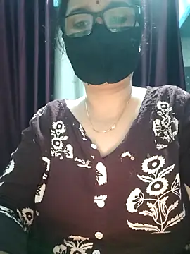 Aishwaryaa 69 online show from September 2025 04:29:02 PM