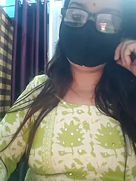 Aishwaryaa 69 online show from October 2025 04:48:02 PM