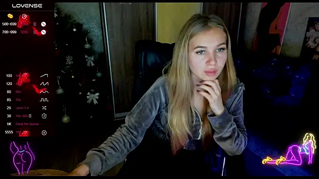  NigoNika online show from December 2024 02:53:01 PM