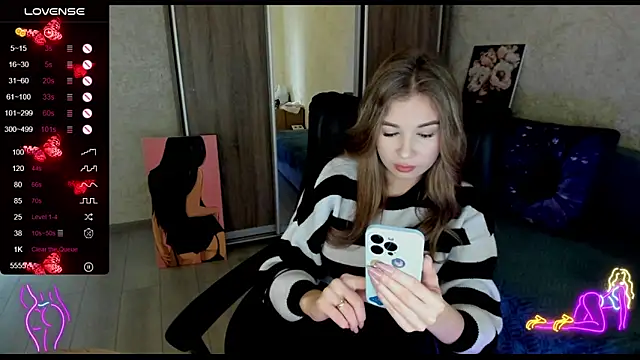  NigoNika online show from January 2025 12:30:01 PM